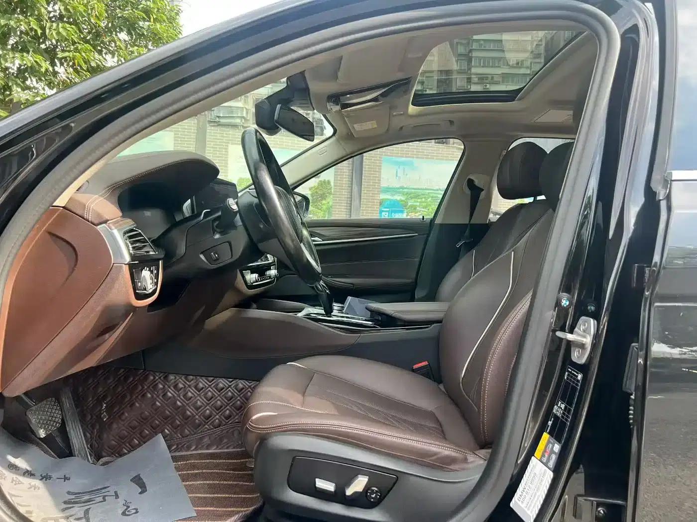 BMW 5 Series PHEV 2022 535Le Luxury Package — миниатюра 6