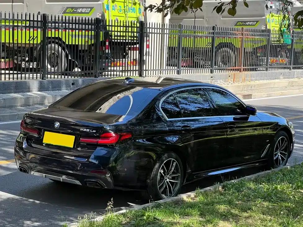 BMW 5 Series PHEV 2021 535Le Pioneer Edition M Sport Package — миниатюра 19