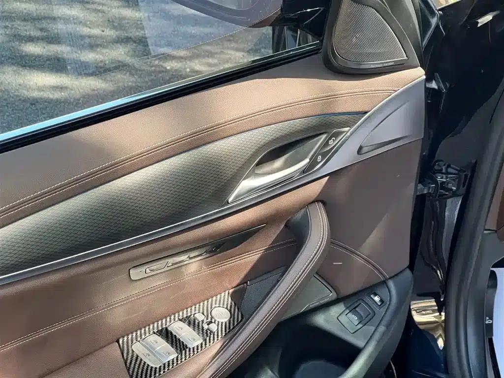 BMW 5 Series PHEV 2021 535Le Pioneer Edition M Sport Package — миниатюра 5