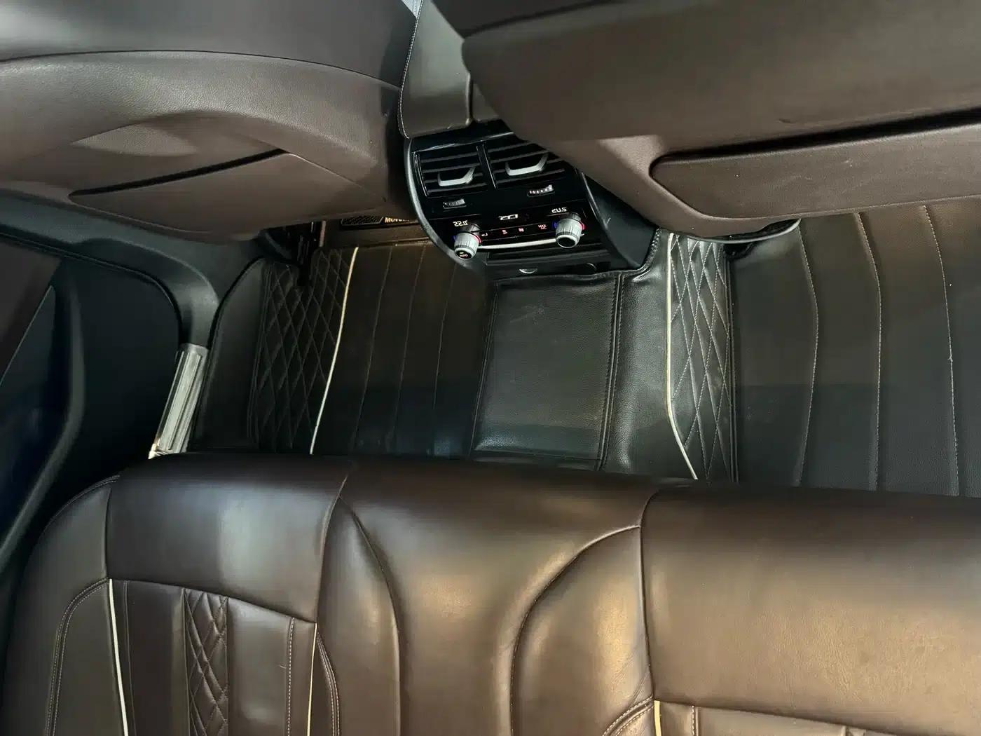 BMW 5 Series PHEV 2019 530Le Luxury Package — миниатюра 15