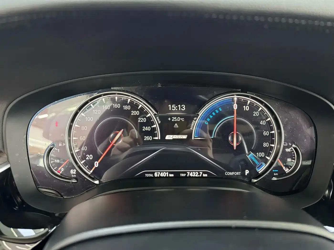 BMW 5 Series PHEV 2019 530Le Luxury Package — миниатюра 20