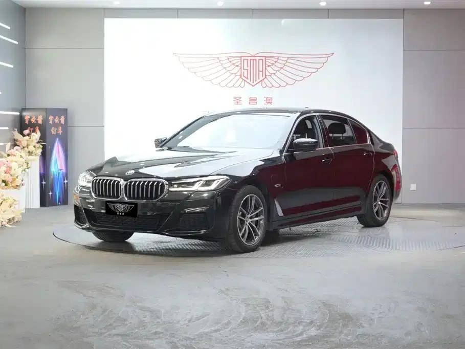 BMW 5 Series PHEV 2022 Facelift 535Le M Sport Package — миниатюра 1