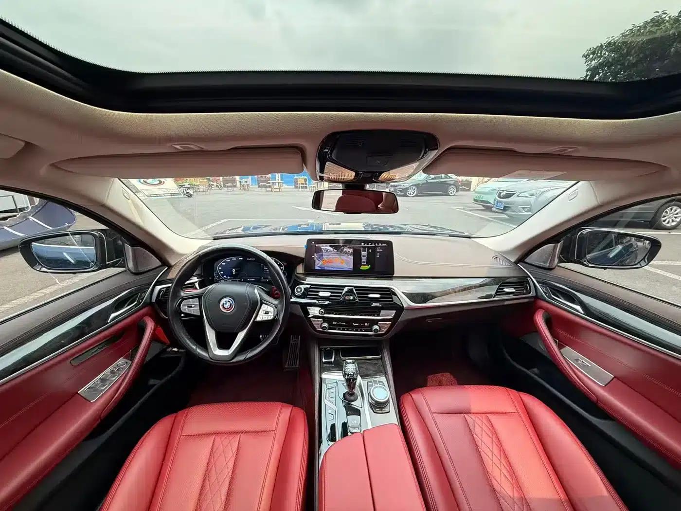 BMW 5 Series PHEV 2021 Facelift 535Le Luxury Package — миниатюра 6