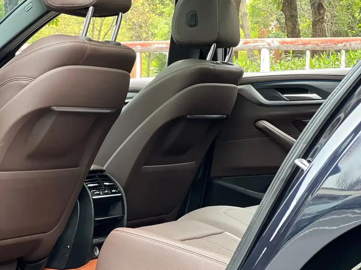 BMW 5 Series PHEV 2021 535Le M Sport Package — миниатюра 11
