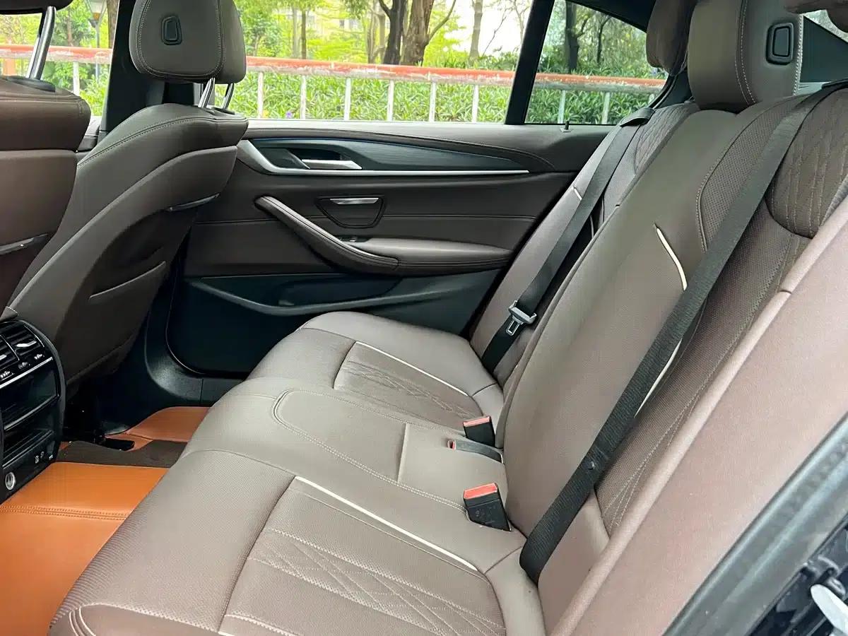 BMW 5 Series PHEV 2021 535Le M Sport Package — миниатюра 8