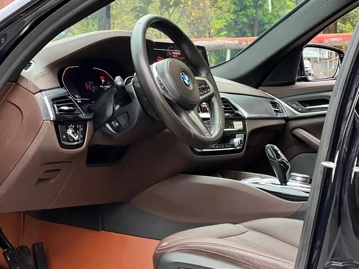 BMW 5 Series PHEV 2021 535Le M Sport Package — миниатюра 10