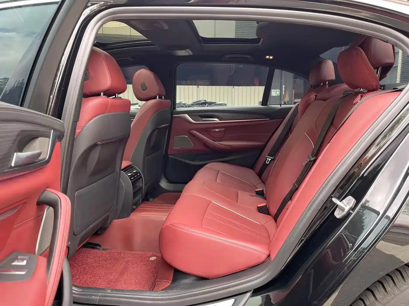 BMW 5 Series PHEV 2021 Facelift 535Le M Sport Package — миниатюра 13
