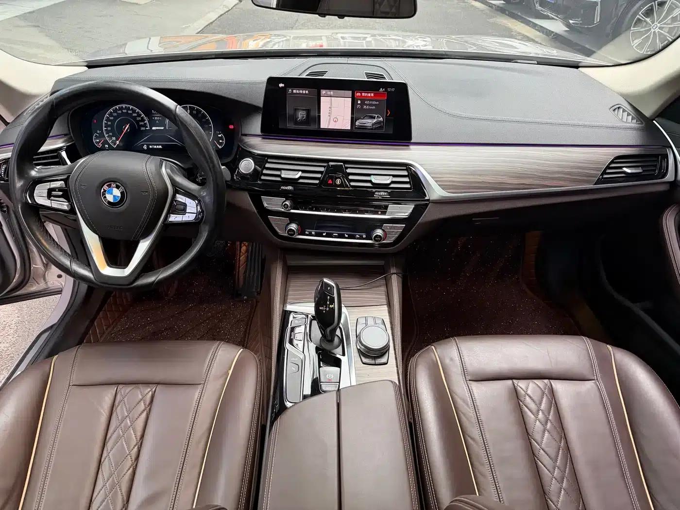 BMW 5 Series PHEV 2019 530Le Luxury Package — миниатюра 12