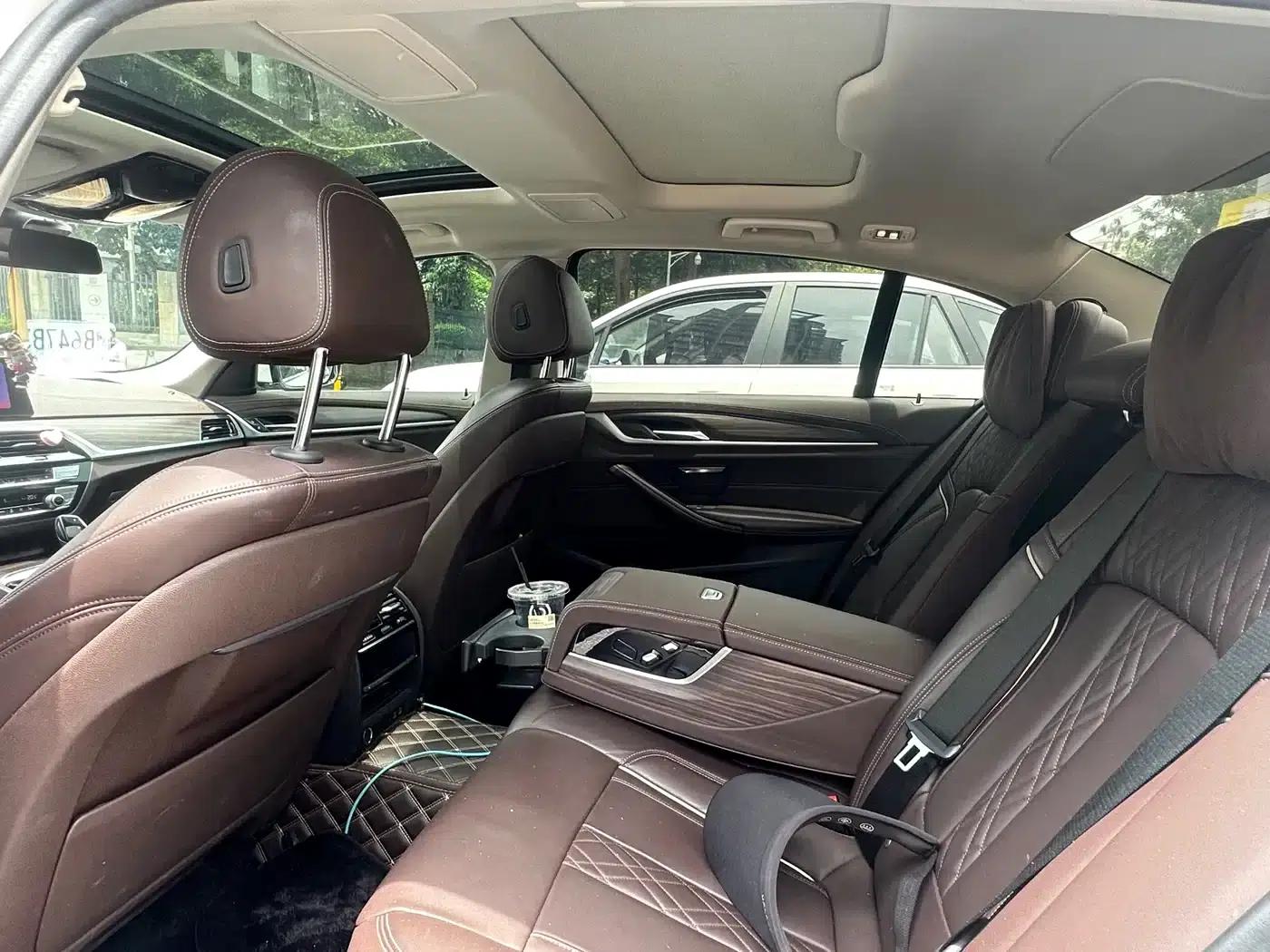 BMW 5 Series PHEV 2020 Mileage Upgrade Edition 530Le Luxury Package — миниатюра 8