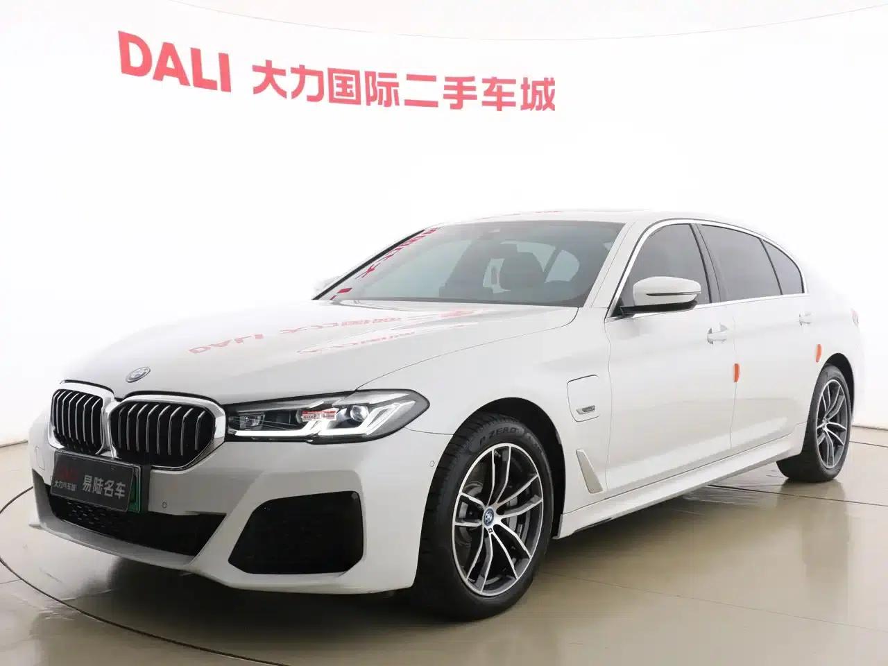 BMW 5 Series PHEV 2022 535Le M Sport Package — миниатюра 1