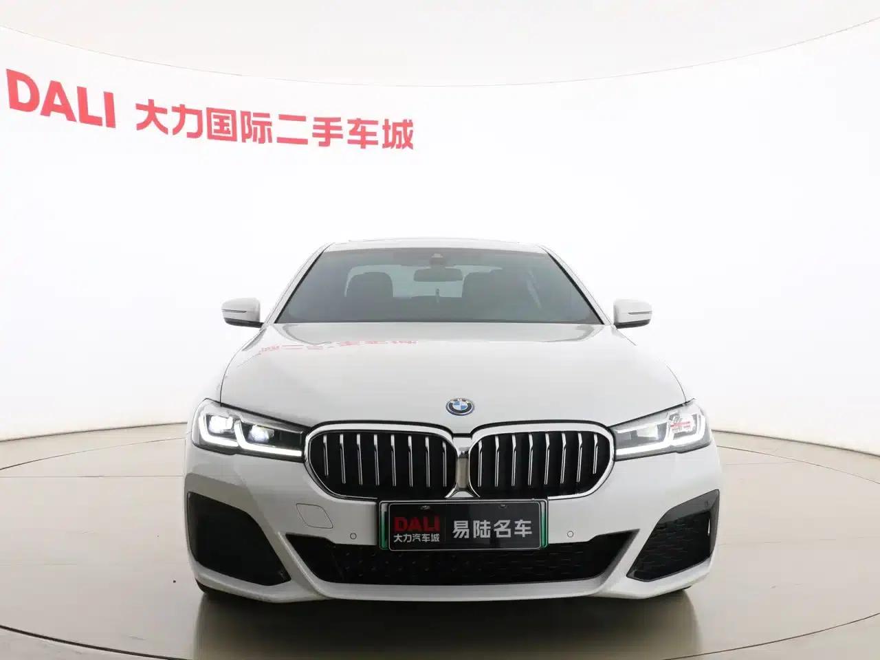 BMW 5 Series PHEV 2022 535Le M Sport Package — миниатюра 2