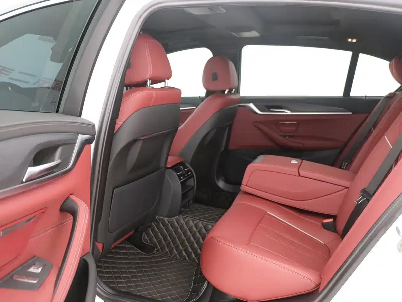 BMW 5 Series PHEV 2022 535Le M Sport Package — миниатюра 12
