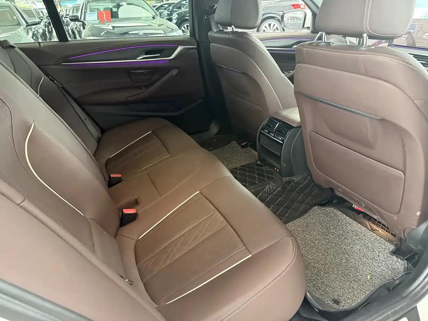 BMW 5 Series PHEV 2022 535Le M Sport Package — миниатюра 12
