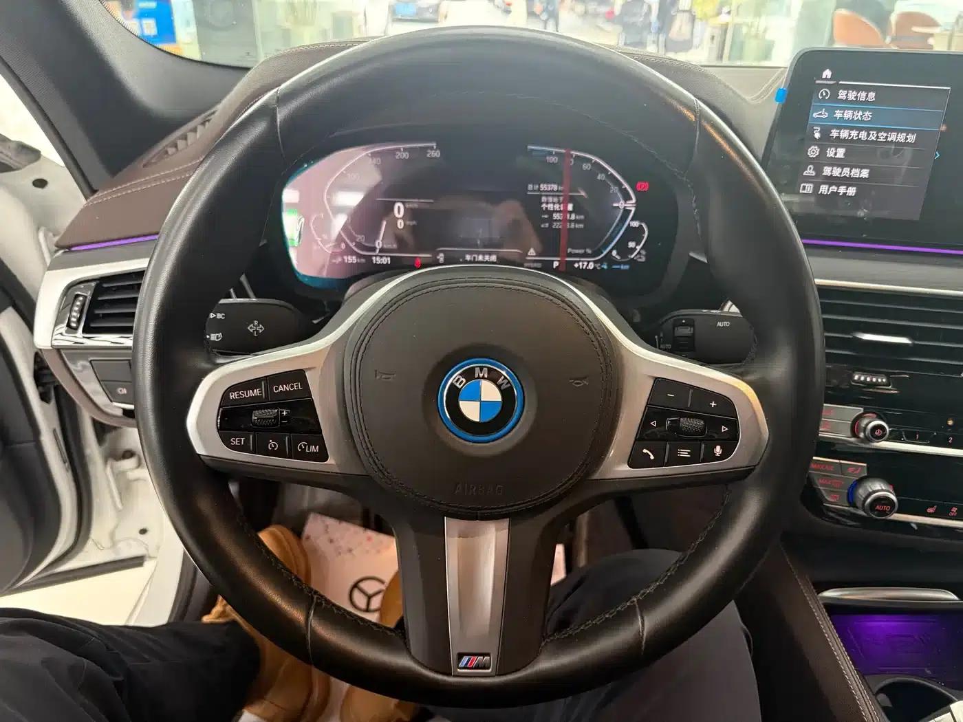 BMW 5 Series PHEV 2022 535Le M Sport Package — миниатюра 6