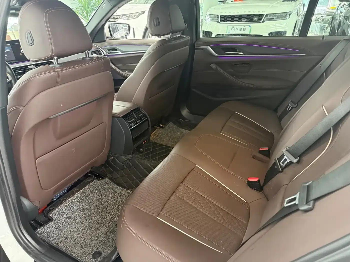 BMW 5 Series PHEV 2022 535Le M Sport Package — миниатюра 9