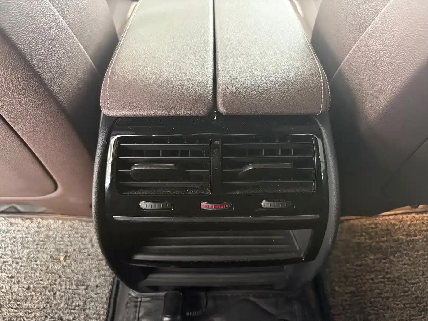 BMW 5 Series PHEV 2022 535Le M Sport Package — миниатюра 10