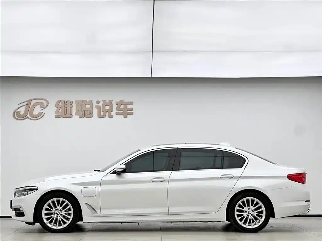 BMW 5 Series PHEV 2020 530Le Luxury Package — миниатюра 3