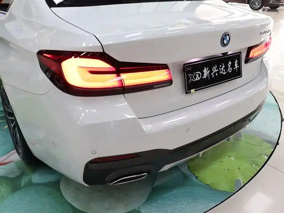 BMW 5 Series PHEV 2022 535Le M Sport Package — миниатюра 24