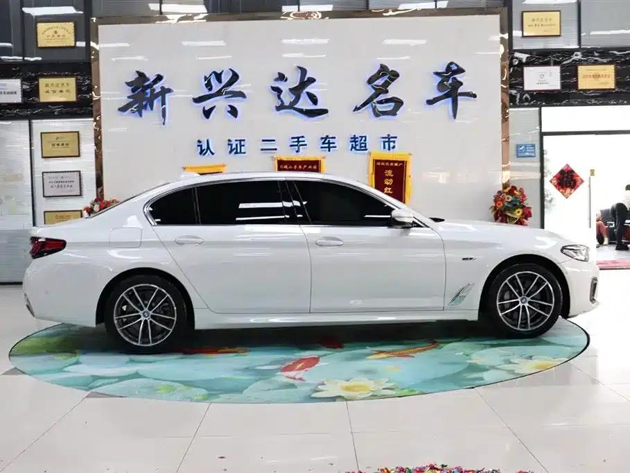 BMW 5 Series PHEV 2022 535Le M Sport Package — миниатюра 4