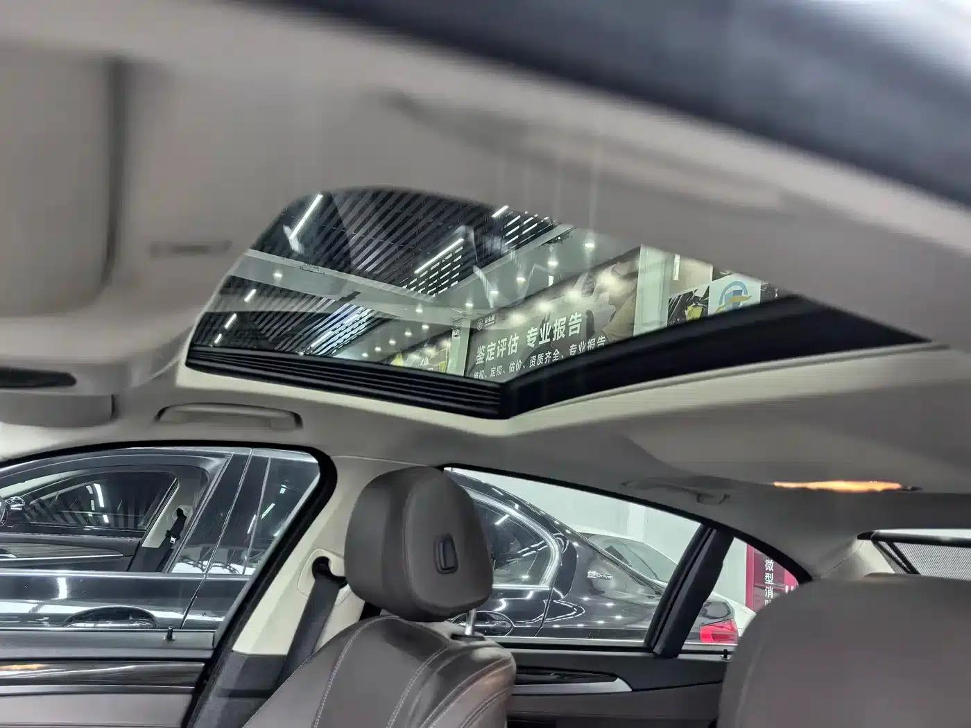 BMW 5 Series PHEV 2015 530Le — миниатюра 12