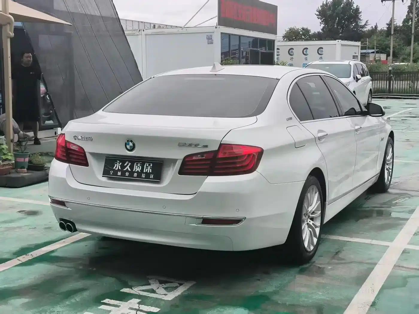 BMW 5 Series PHEV 2015 530Le — миниатюра 23
