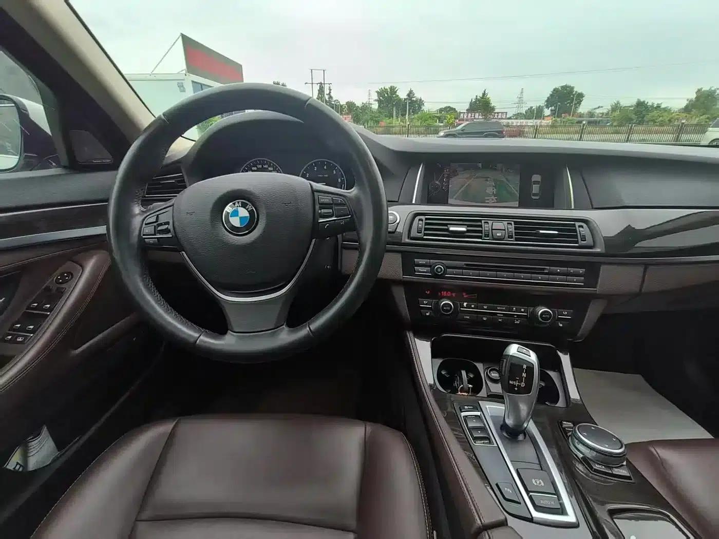 BMW 5 Series PHEV 2015 530Le — миниатюра 4