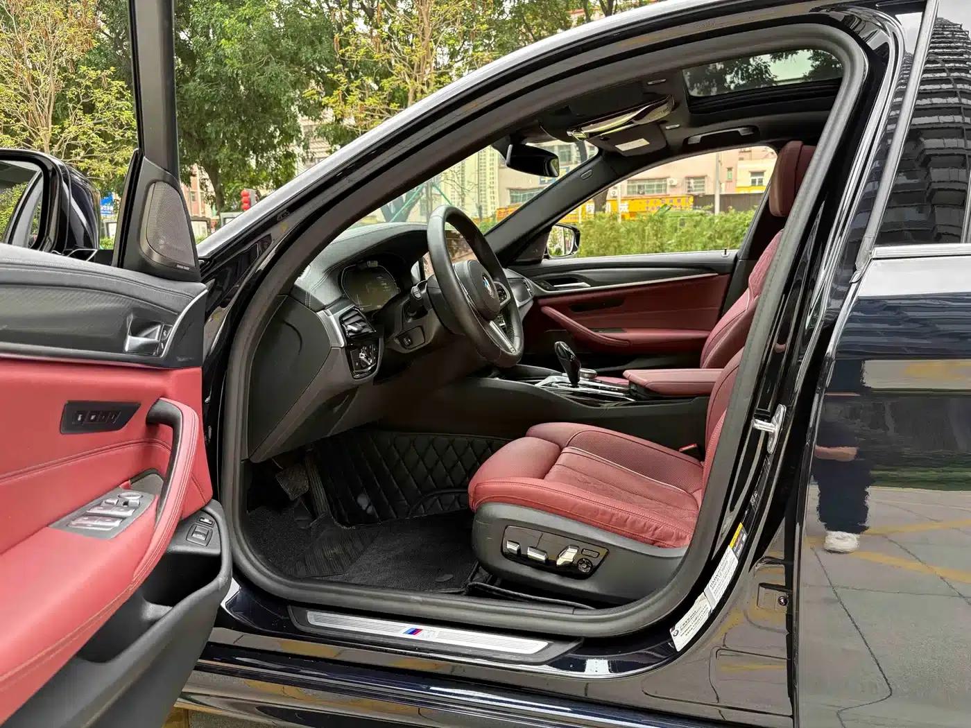 BMW 5 Series PHEV 2021 Facelift 535Le Pioneer Edition M Sport Package — миниатюра 4