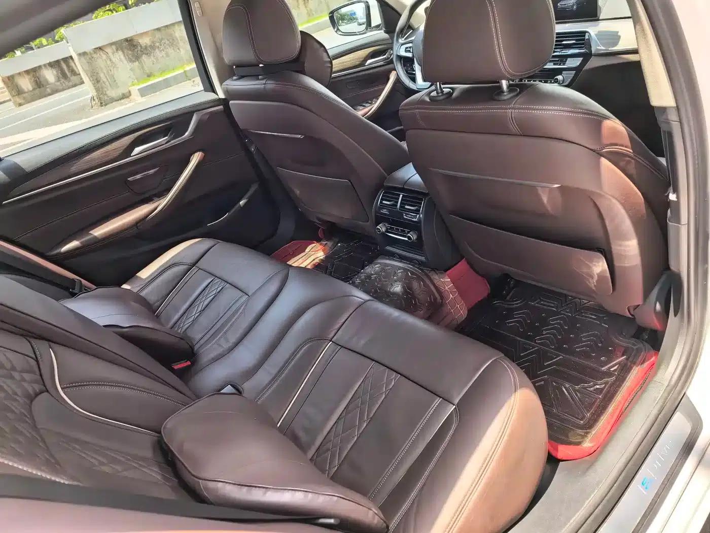 BMW 5 Series PHEV 2019 530Le Luxury Package — миниатюра 12