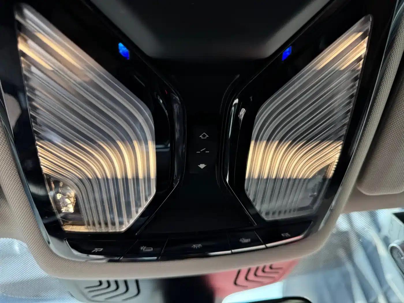 BMW 5 Series PHEV 2020 Mileage Upgrade Edition 530Le Luxury Package — миниатюра 12