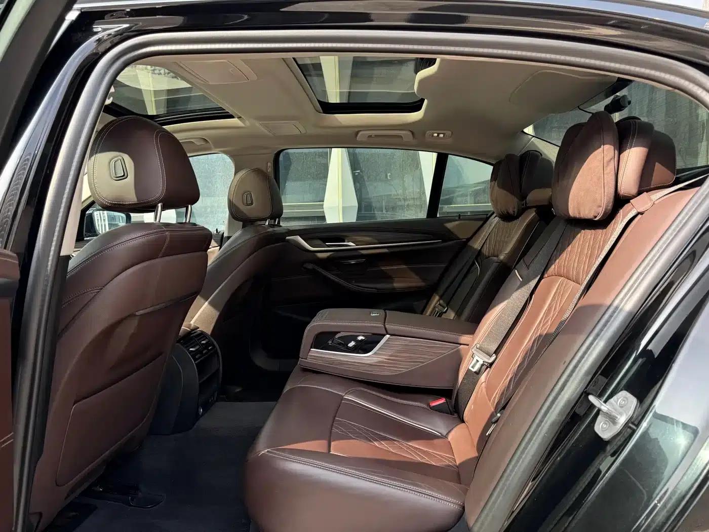 BMW 5 Series PHEV 2020 Mileage Upgrade Edition 530Le Luxury Package — миниатюра 15