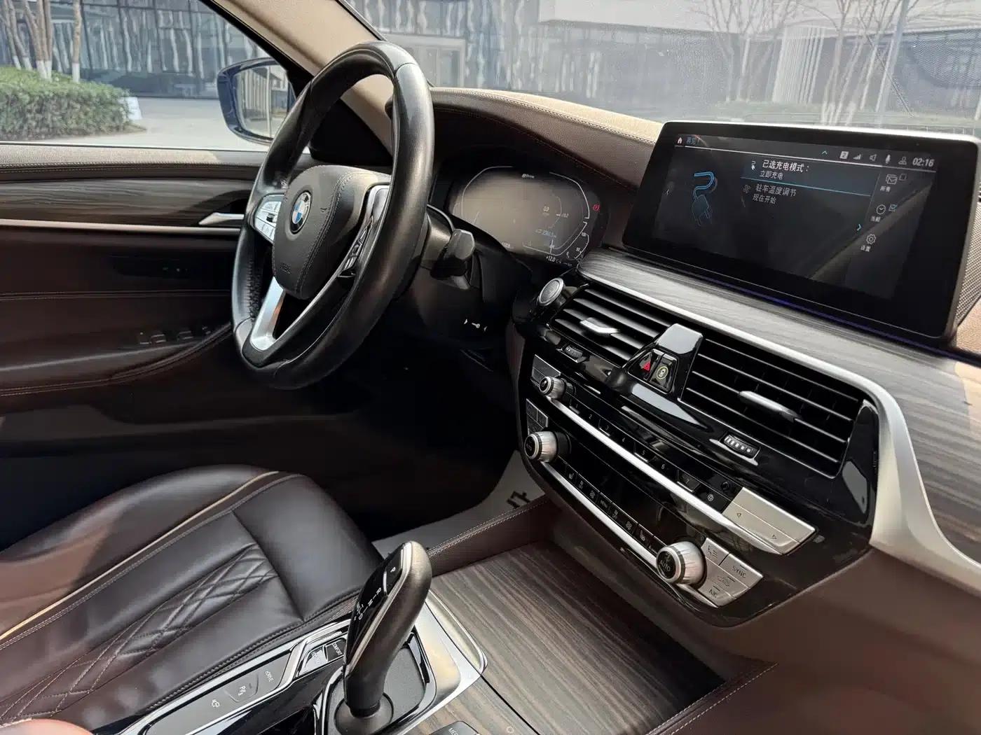 BMW 5 Series PHEV 2020 Mileage Upgrade Edition 530Le Luxury Package — миниатюра 20