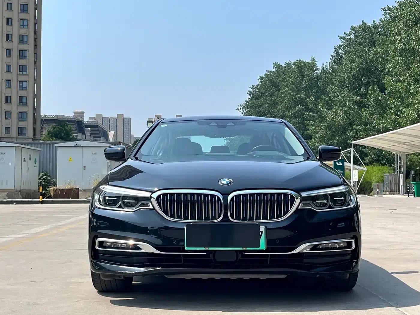 BMW 5 Series PHEV 2019 530Le Pioneer Edition — миниатюра 2
