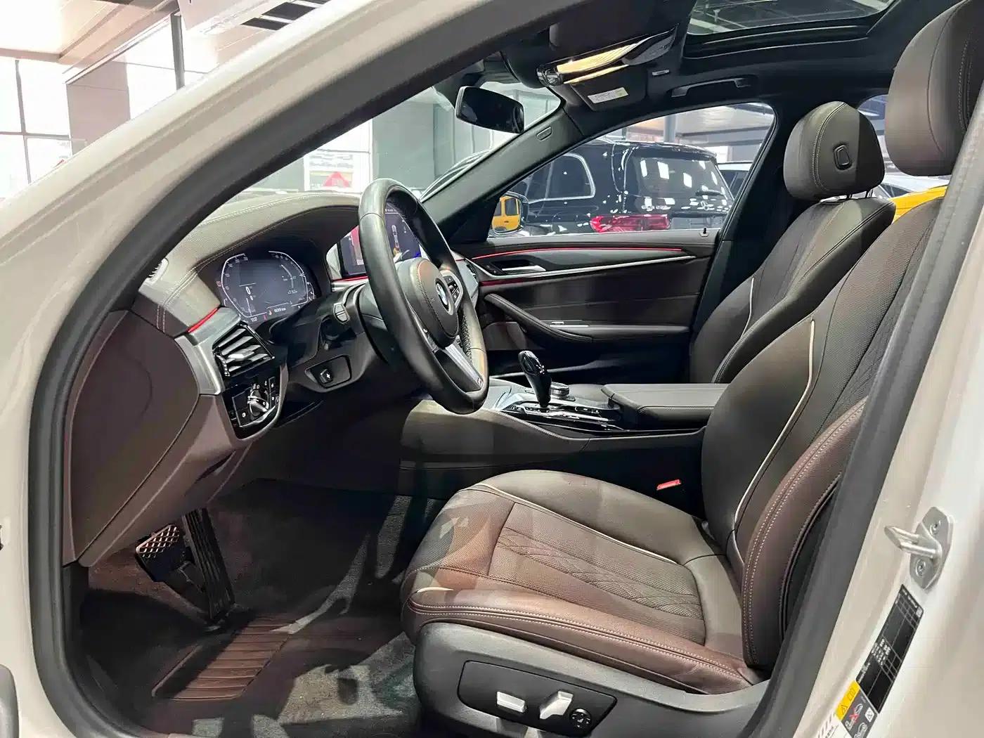 BMW 5 Series PHEV 2021 Facelift 535Le M Sport Package — миниатюра 7