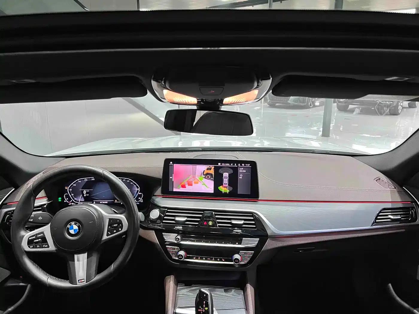 BMW 5 Series PHEV 2021 Facelift 535Le M Sport Package — миниатюра 8