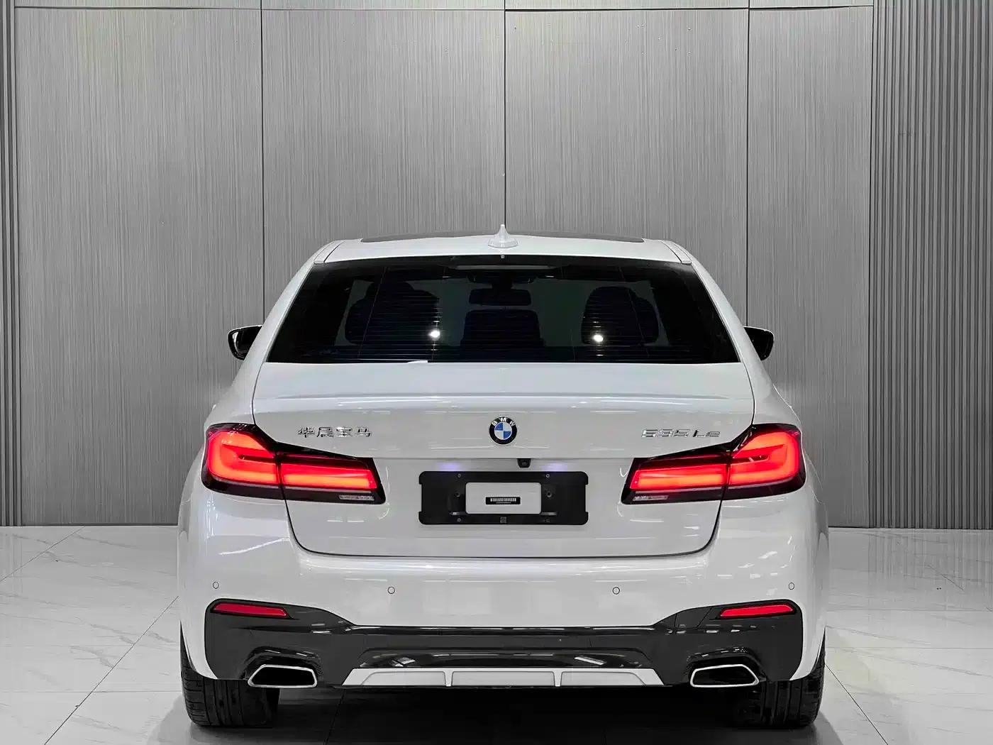 BMW 5 Series PHEV 2021 Facelift 535Le M Sport Package — миниатюра 10