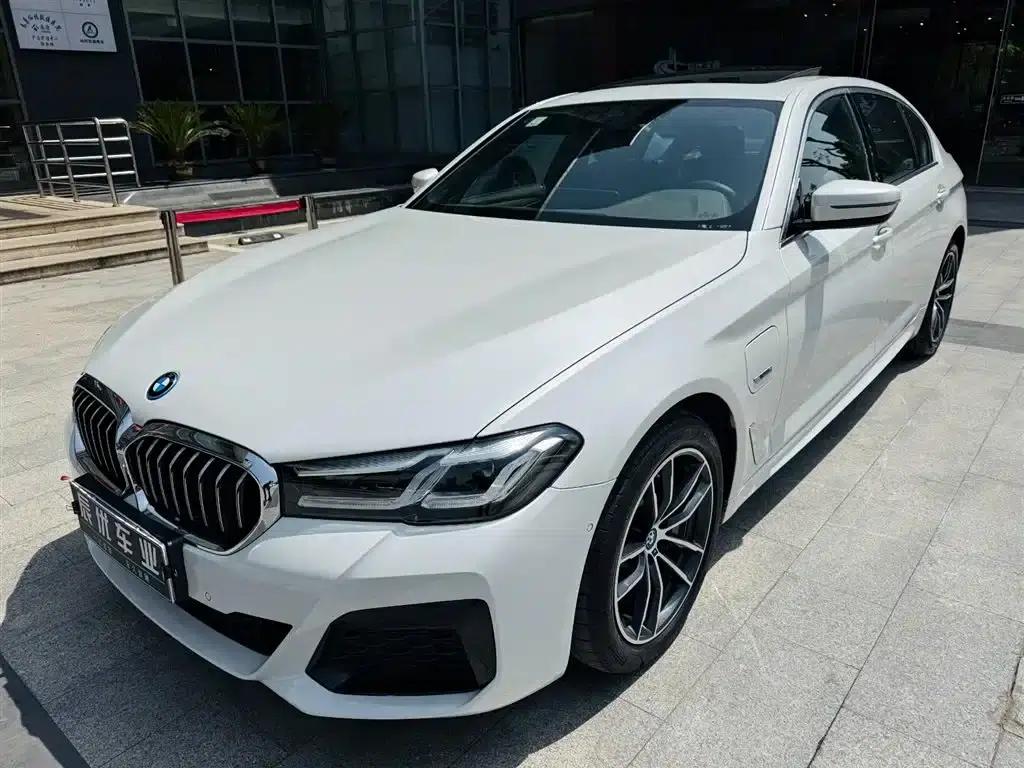 BMW 5 Series PHEV 2022 535Le M Sport Package — миниатюра 1