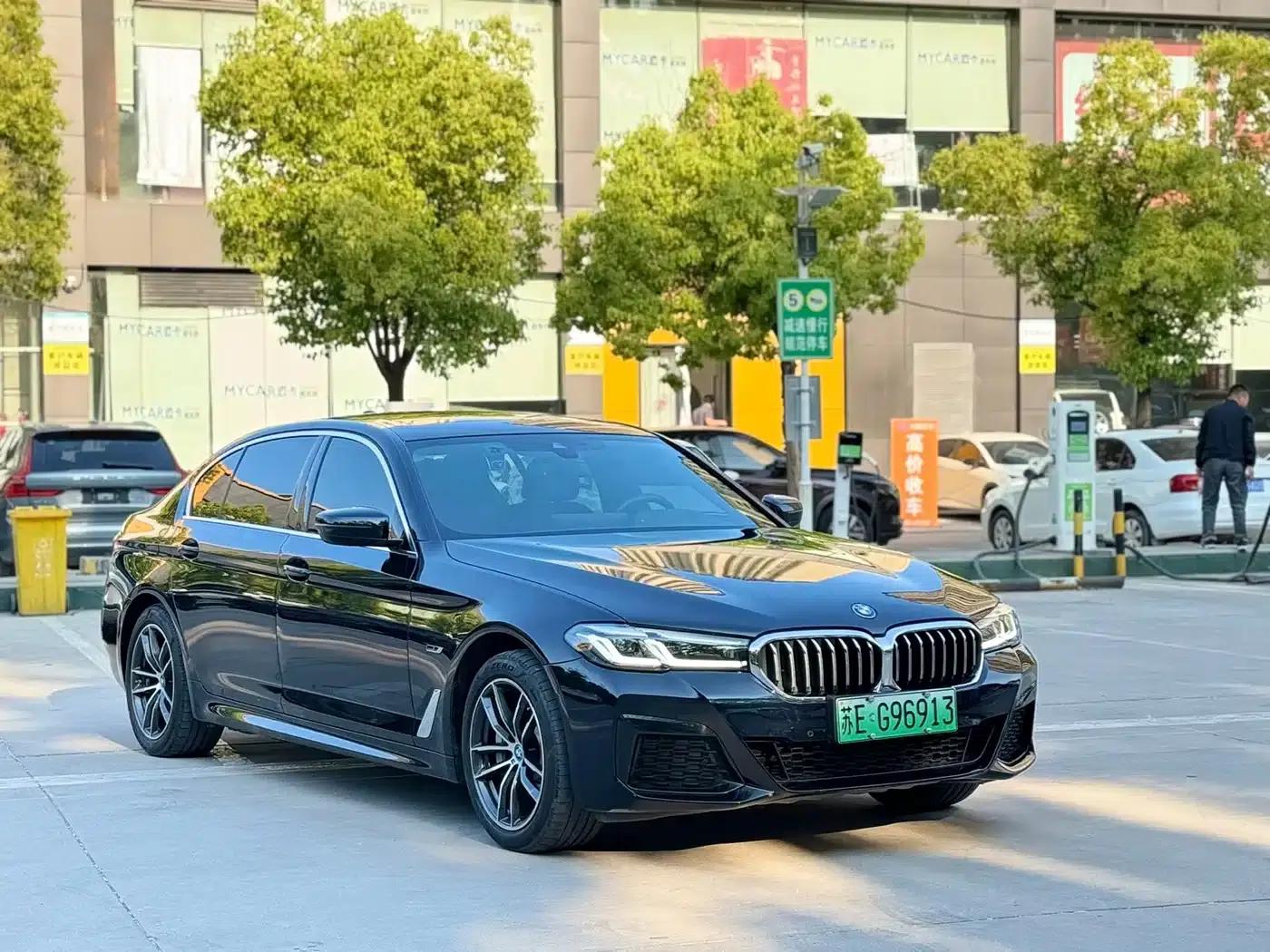 BMW 5 Series PHEV 2022 Facelift 535Le M Sport Package — миниатюра 4