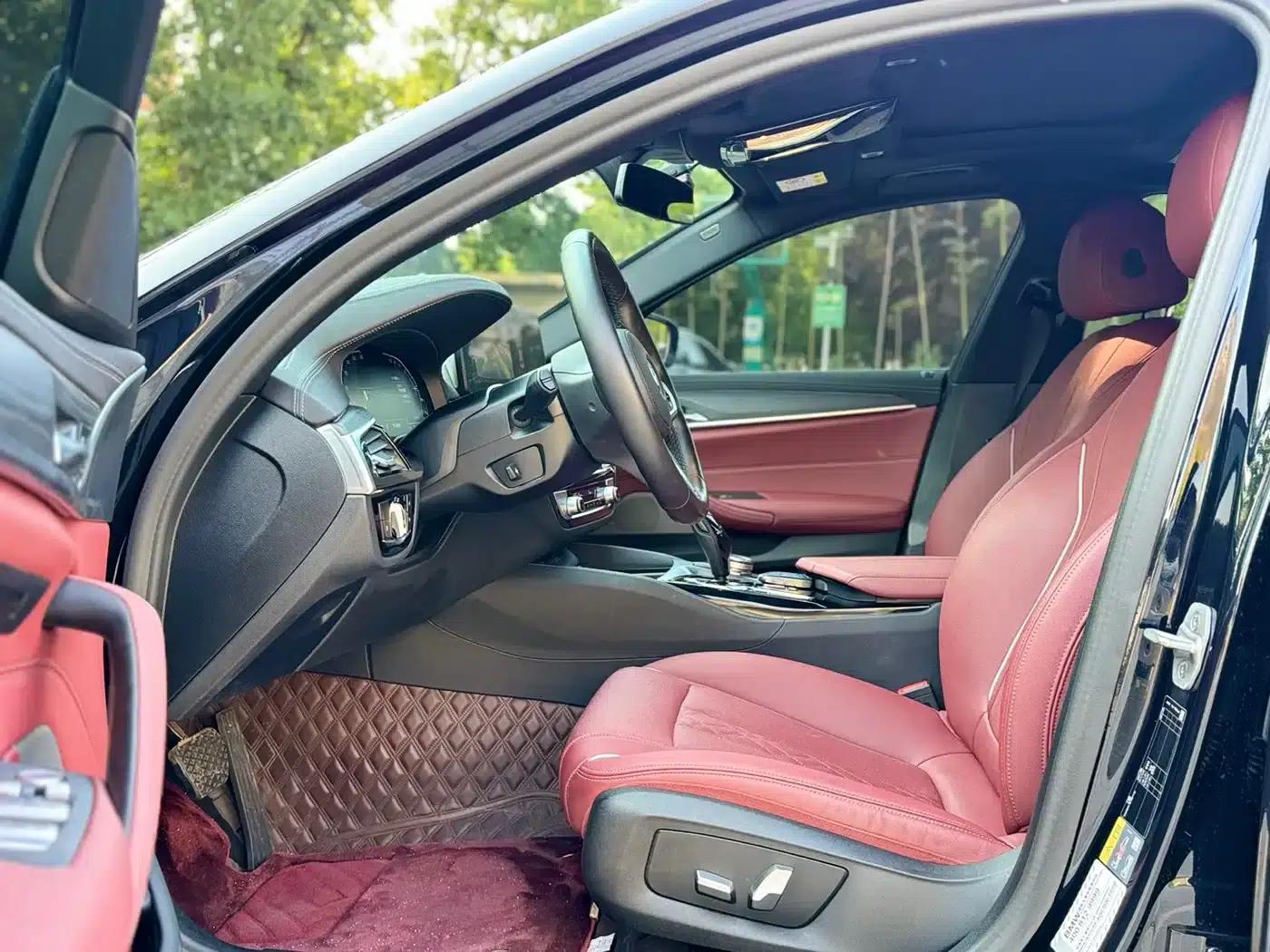 BMW 5 Series PHEV 2022 Facelift 535Le M Sport Package — миниатюра 7