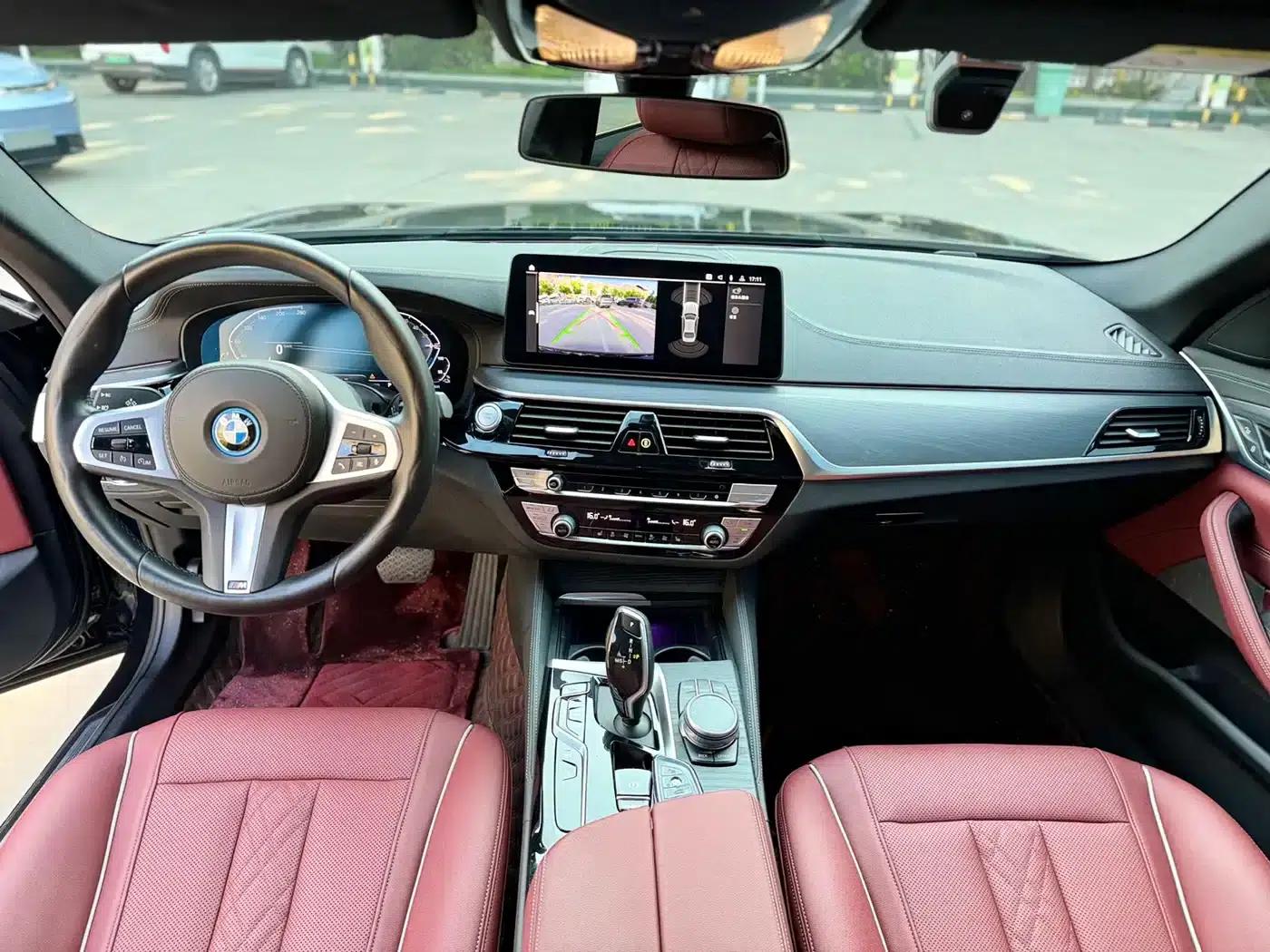 BMW 5 Series PHEV 2022 Facelift 535Le M Sport Package — миниатюра 9