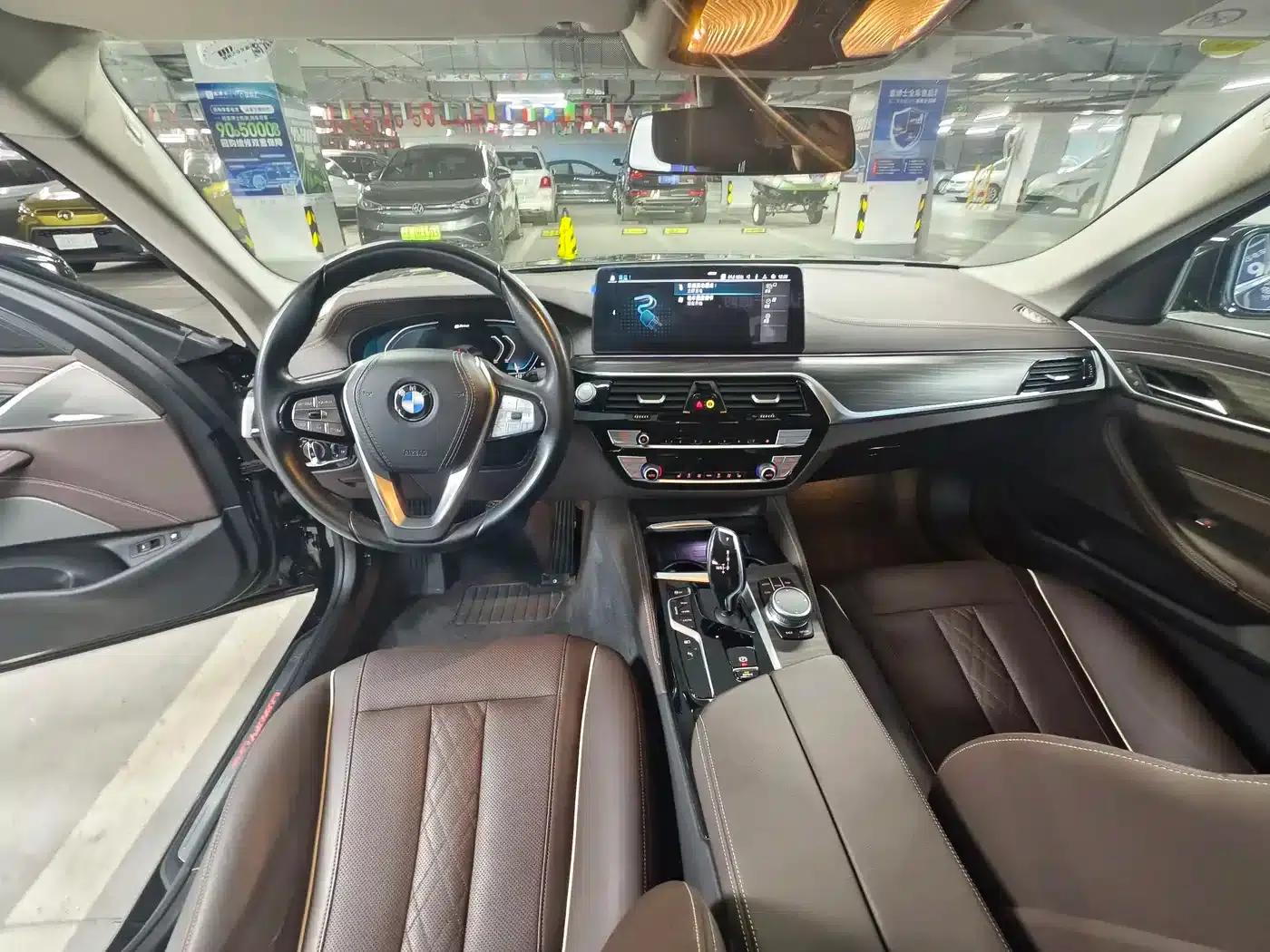 BMW 5 Series PHEV 2021 535Le Luxury Package — миниатюра 14