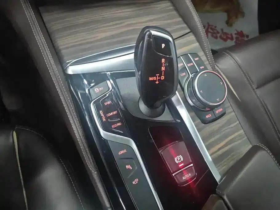 BMW 5 Series PHEV 2020 Mileage Upgrade Edition 530Le Luxury Package — миниатюра 16