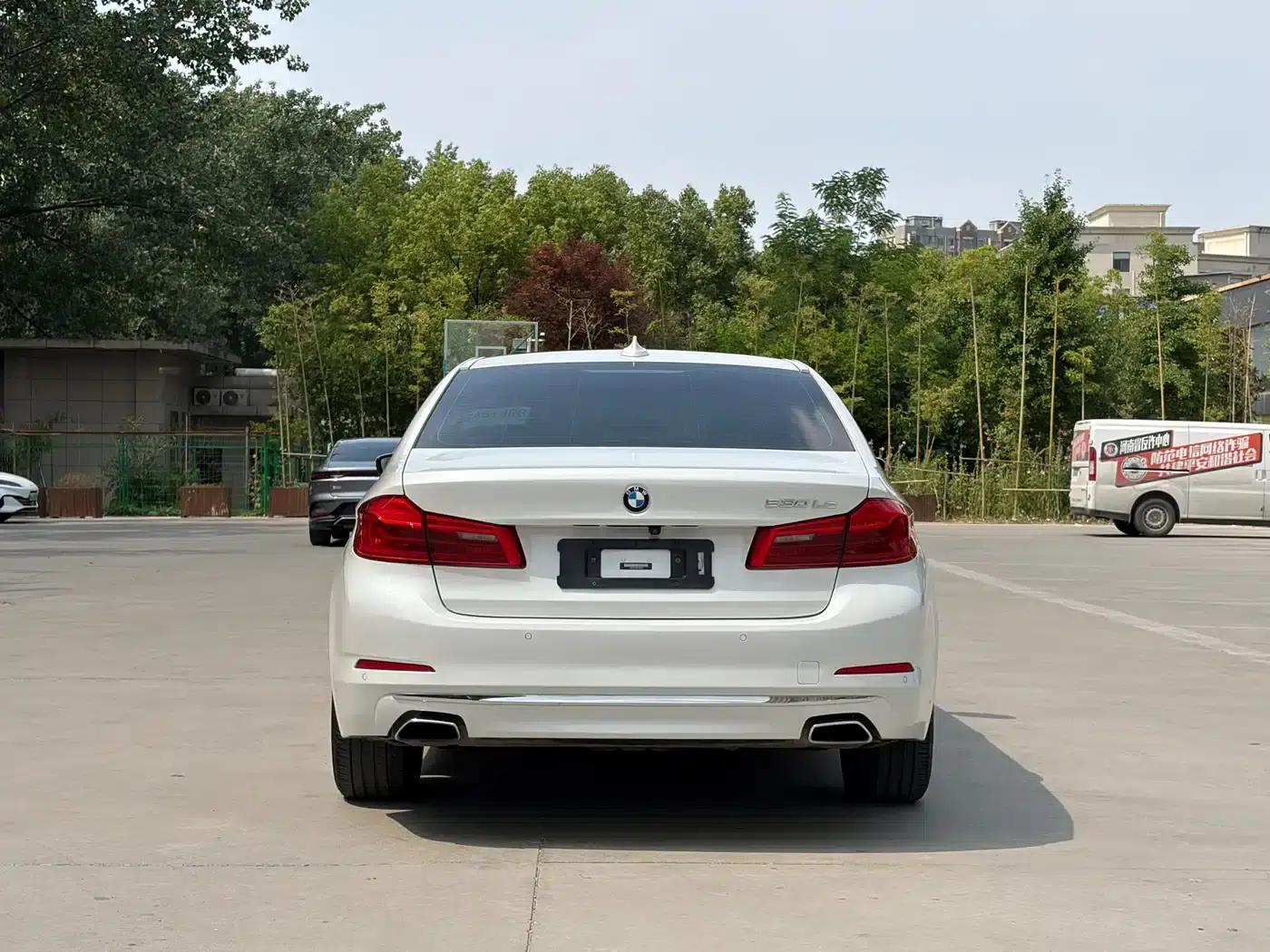 BMW 5 Series PHEV 2019 Facelift 530Le Pioneer Edition — миниатюра 25