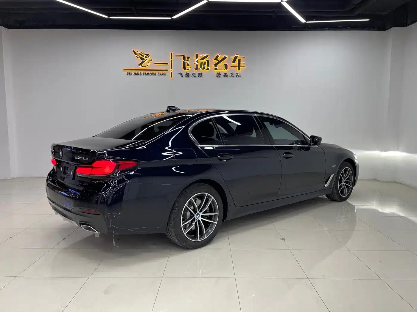 BMW 5 Series PHEV 2022 535Le M Sport Package — миниатюра 17