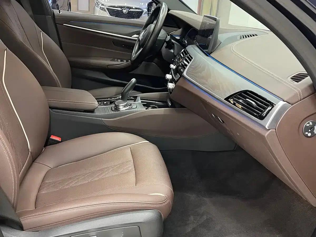 BMW 5 Series PHEV 2022 535Le M Sport Package — миниатюра 8