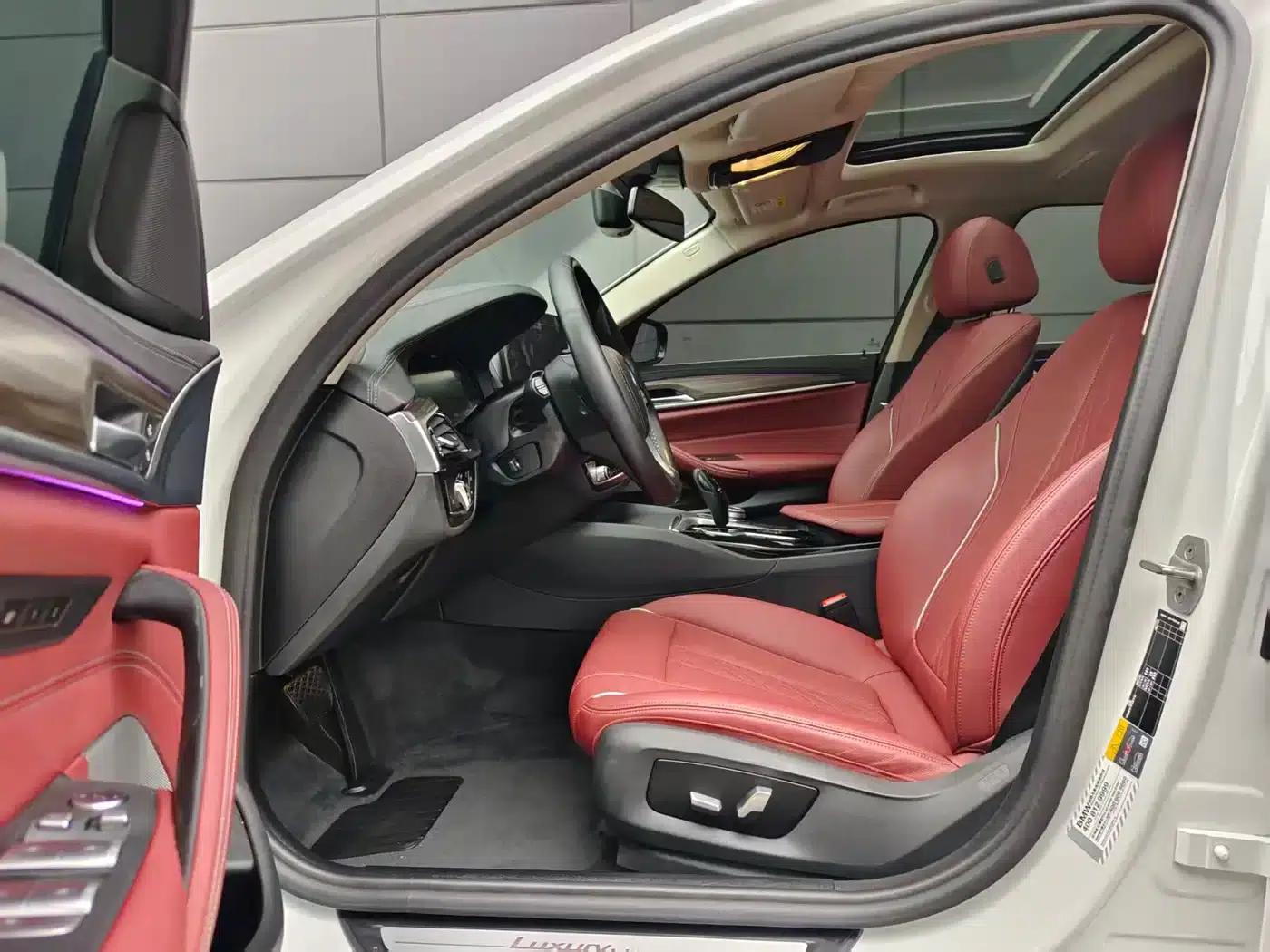 BMW 5 Series PHEV 2022 535Le Luxury Package — миниатюра 6