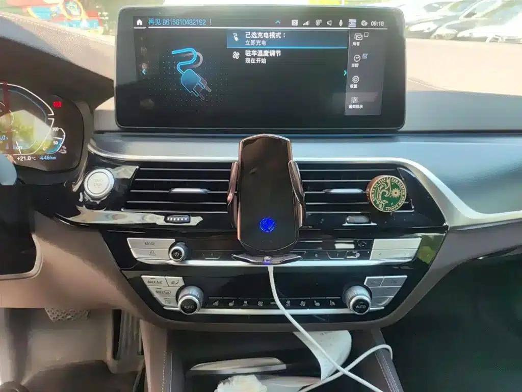 BMW 5 Series PHEV 2021 Facelift 535Le Pioneer Edition M Sport Package — миниатюра 14