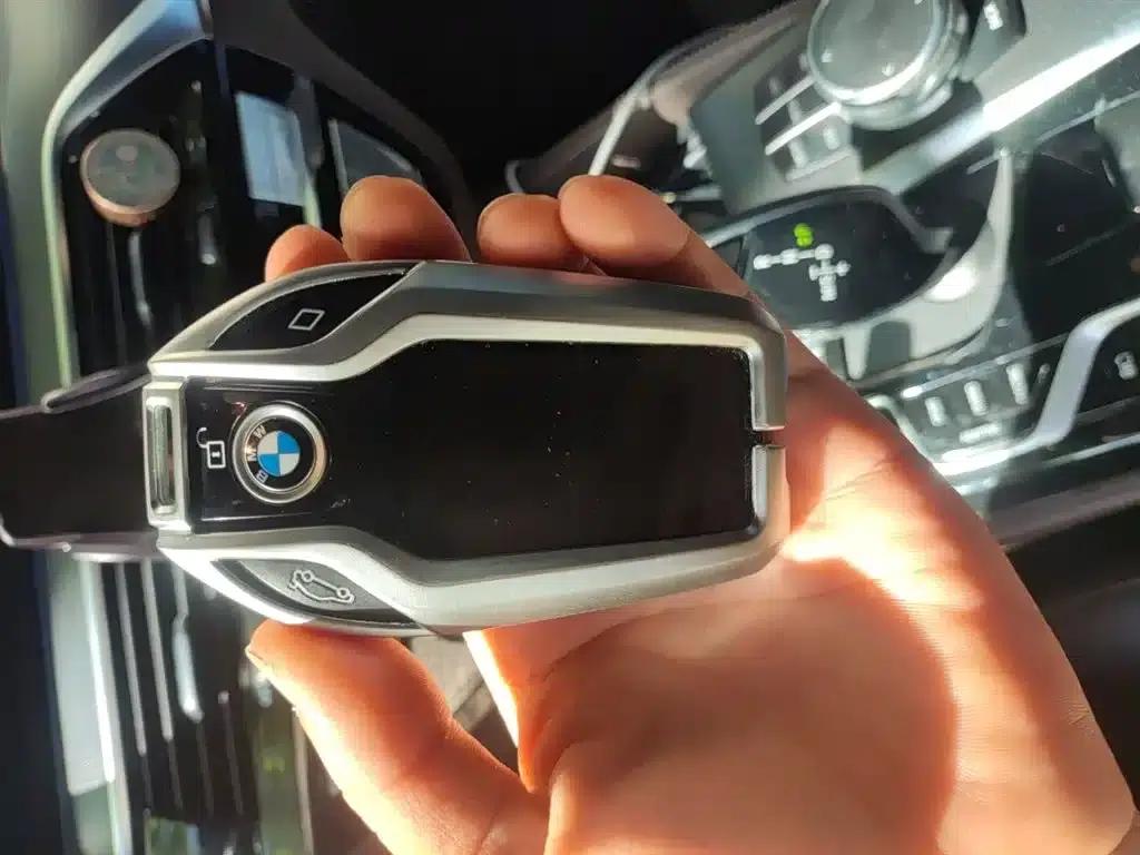 BMW 5 Series PHEV 2021 Facelift 535Le Pioneer Edition M Sport Package — миниатюра 9