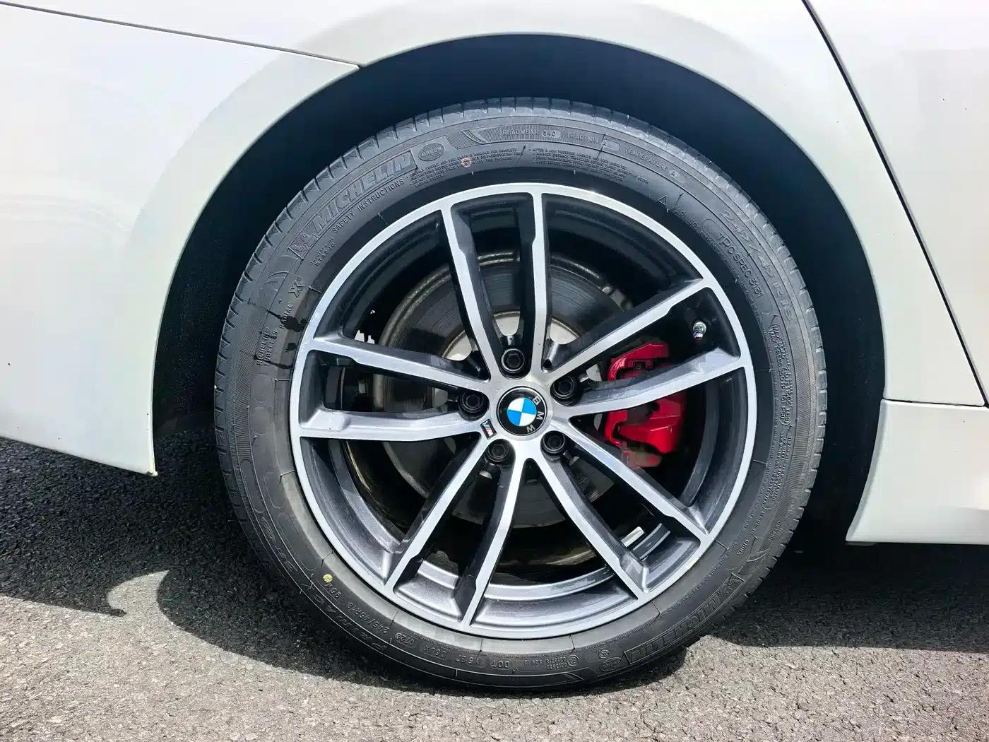 BMW 5 Series PHEV 2021 535Le M Sport Package — миниатюра 9