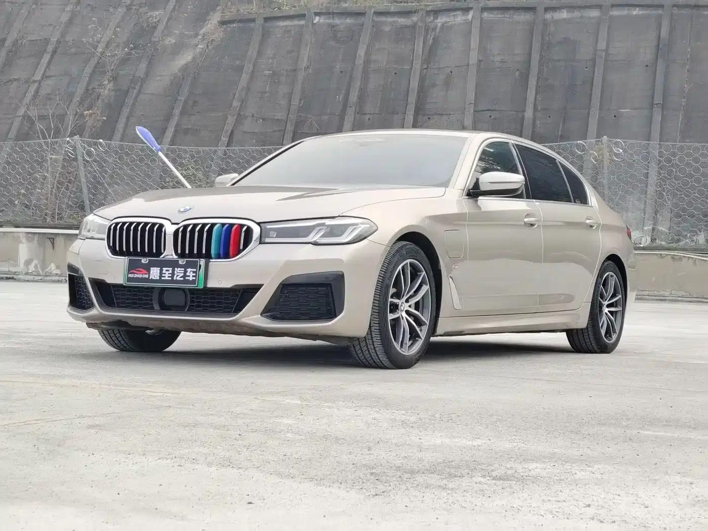 BMW 5 Series PHEV 2021 Facelift 535Le Pioneer Edition M Sport Package — миниатюра 1