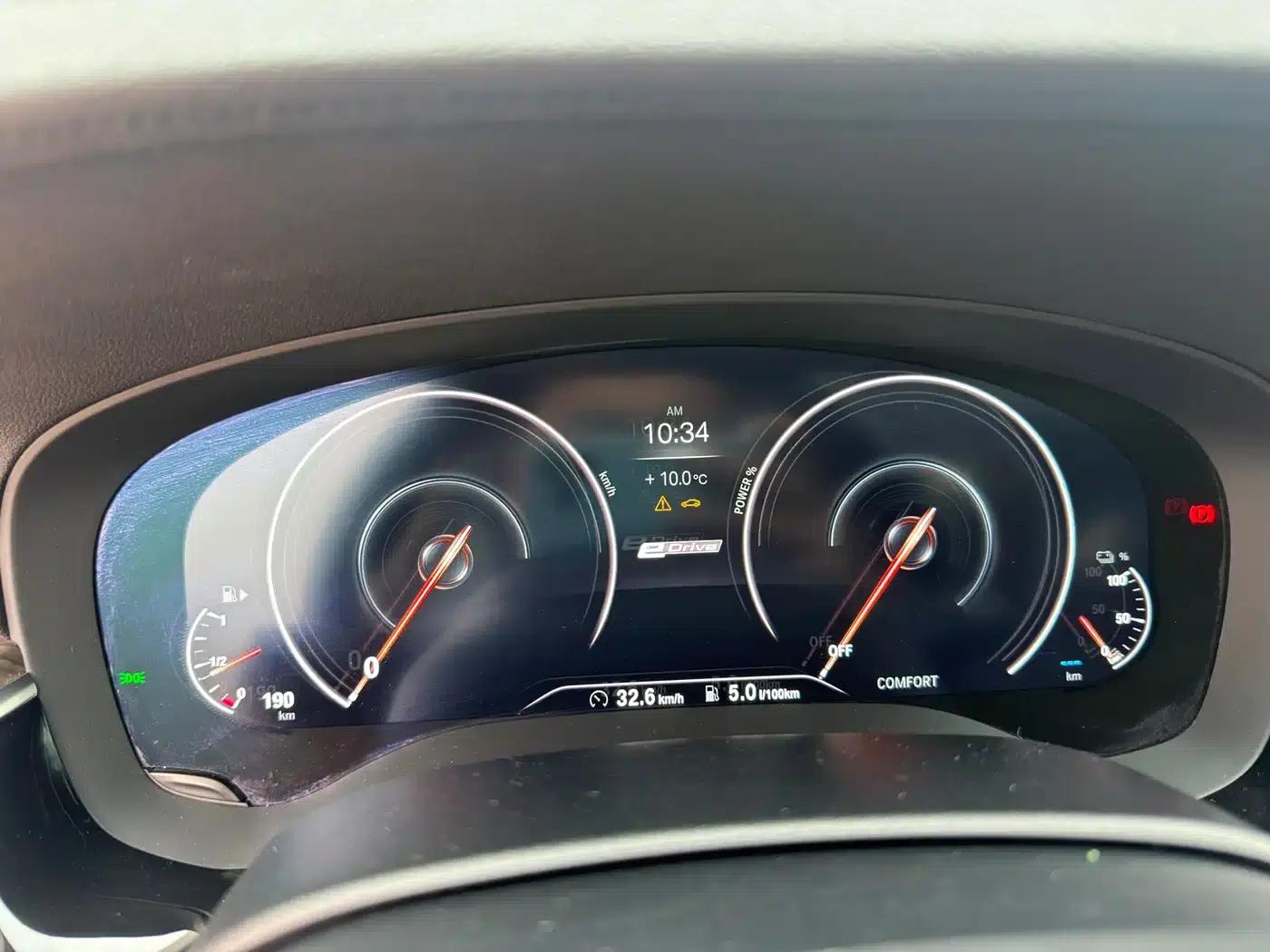 BMW 5 Series PHEV 2019 Facelift 530Le Luxury Package — миниатюра 9